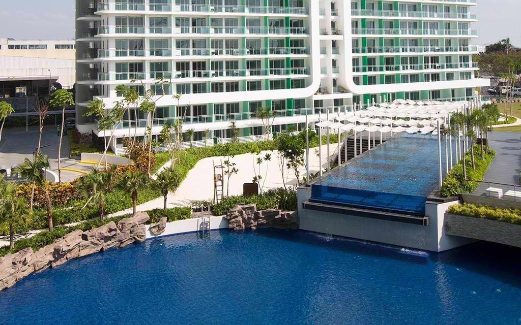 Azure Urban Beach Resort Manila By Radlett Екстериор снимка