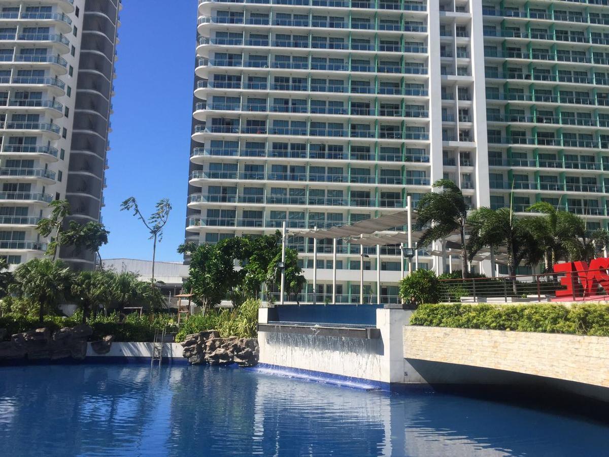 Azure Urban Beach Resort Manila By Radlett Екстериор снимка