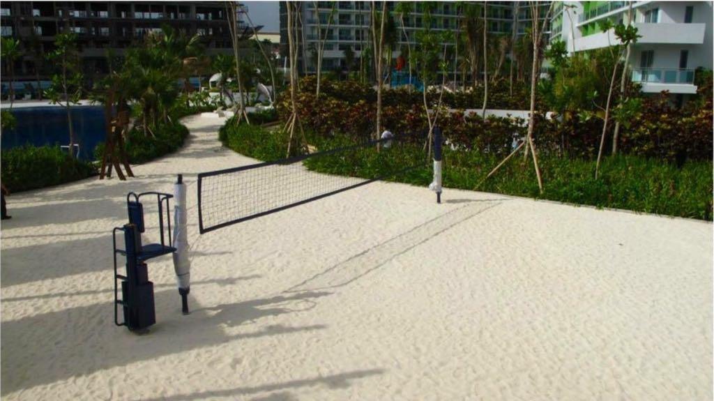 Azure Urban Beach Resort Manila By Radlett Екстериор снимка