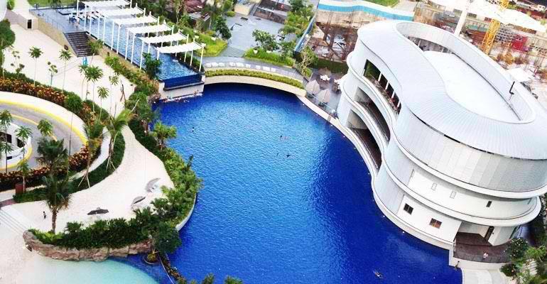 Azure Urban Beach Resort Manila By Radlett Екстериор снимка