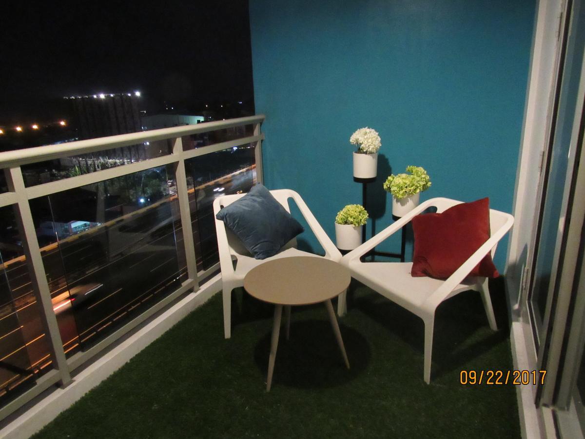 Azure Urban Beach Resort Manila By Radlett Екстериор снимка