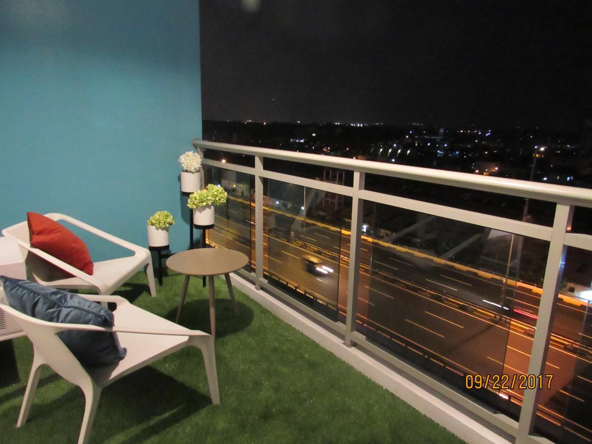 Azure Urban Beach Resort Manila By Radlett Екстериор снимка