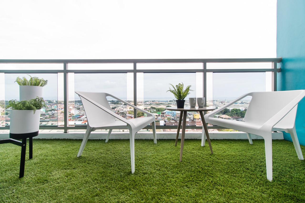 Azure Urban Beach Resort Manila By Radlett Екстериор снимка